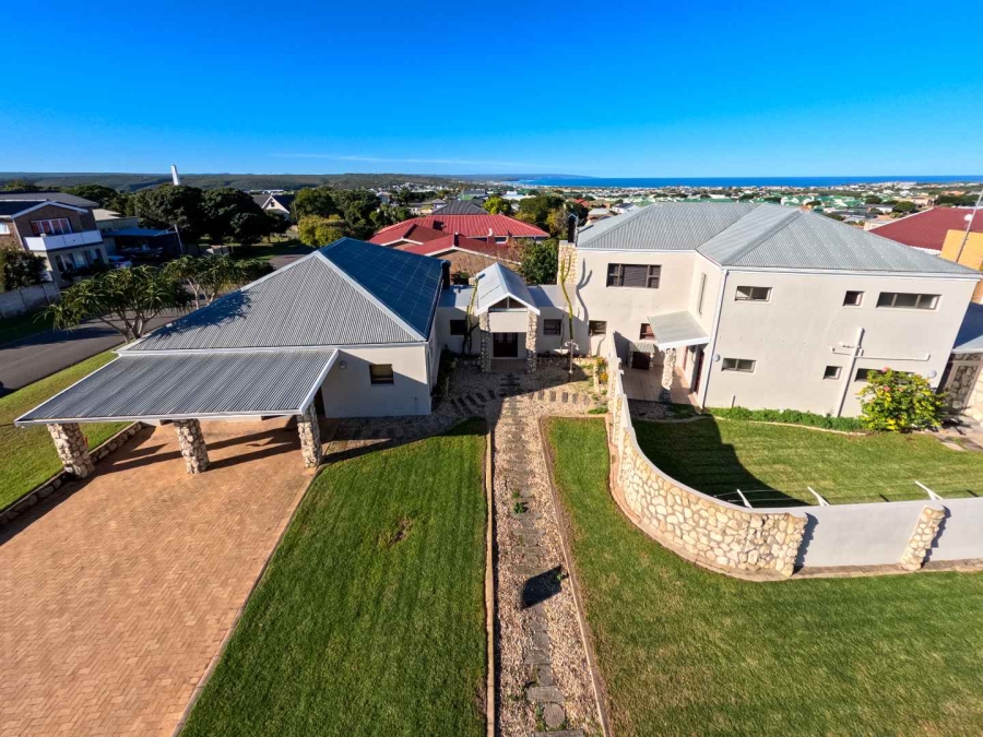 4 Bedroom Property for Sale in Stilbaai Wes Western Cape